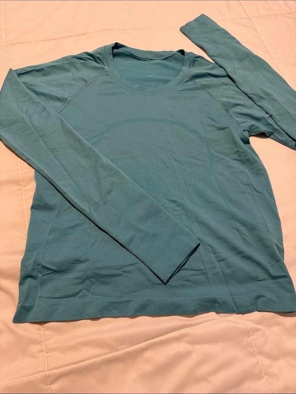 Lululemon Women's Swiftly Tech Long-Sleeve Seamless Top in Teal